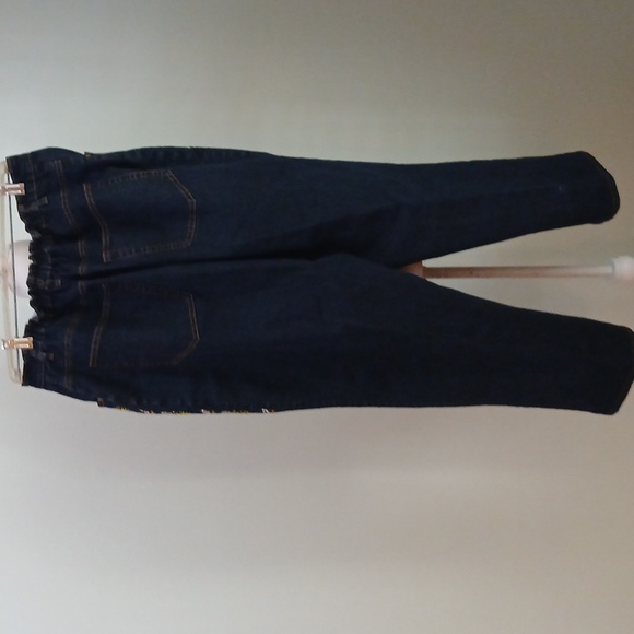 2/$15 Westport Vintage Plus Size Embellished Sequin Jeans - Picture 2 of 6